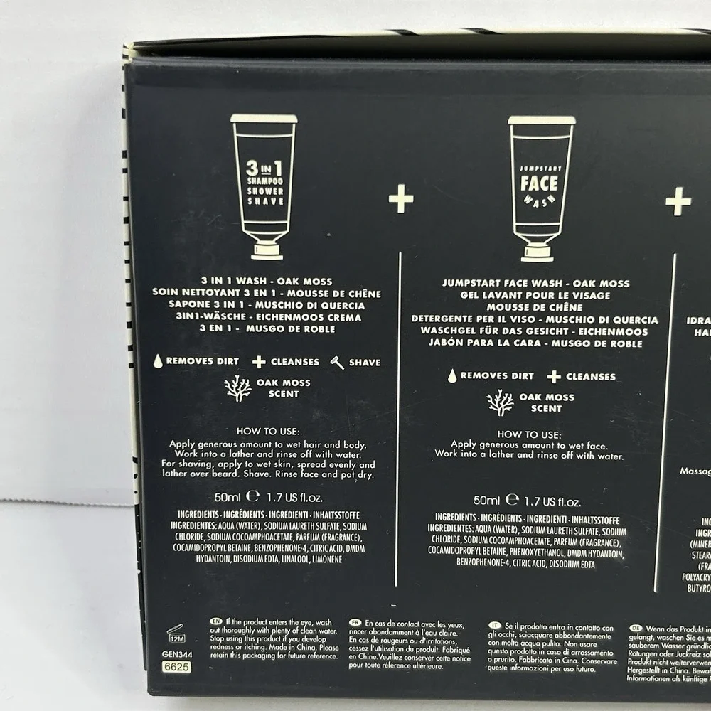 Gentlemens Hardware Travel Ready Kit Vegan Friendly Toiletries Oak Moss Gift Set